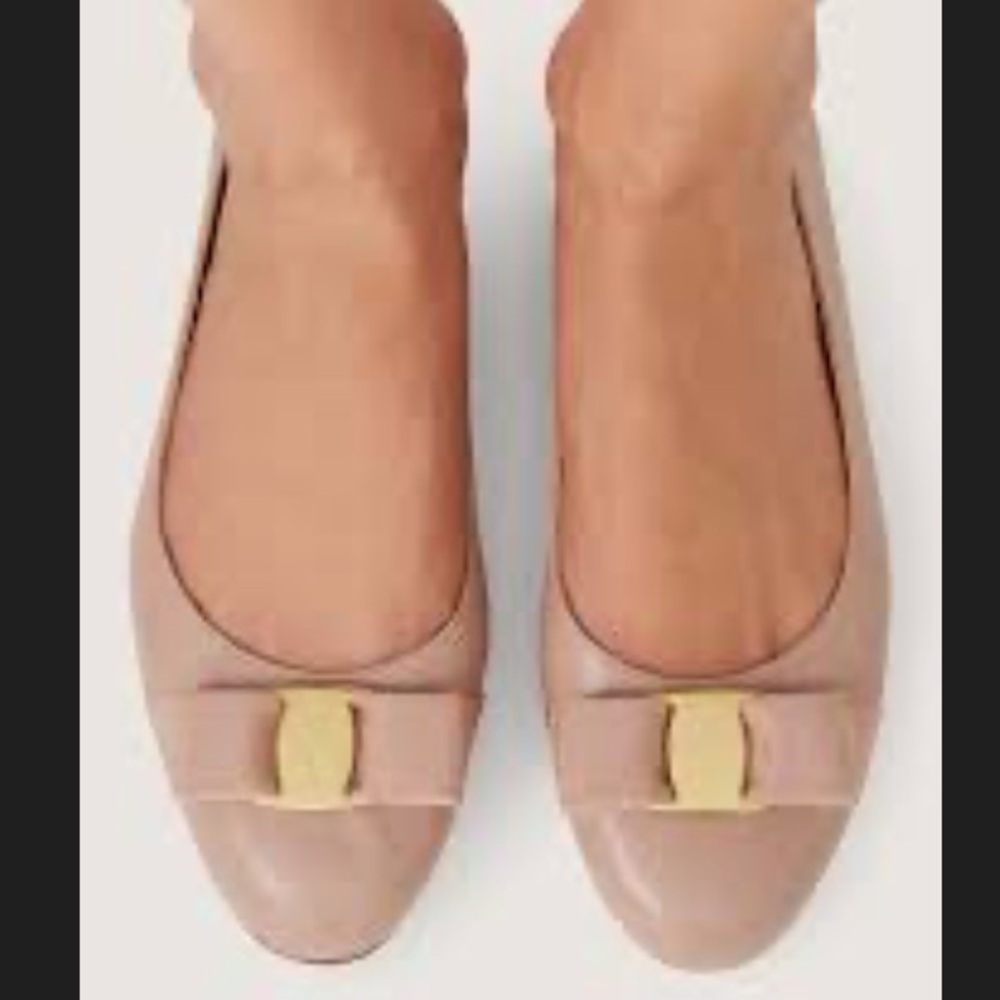 NEW Bruno Magli Leather Blush Ballet Flats